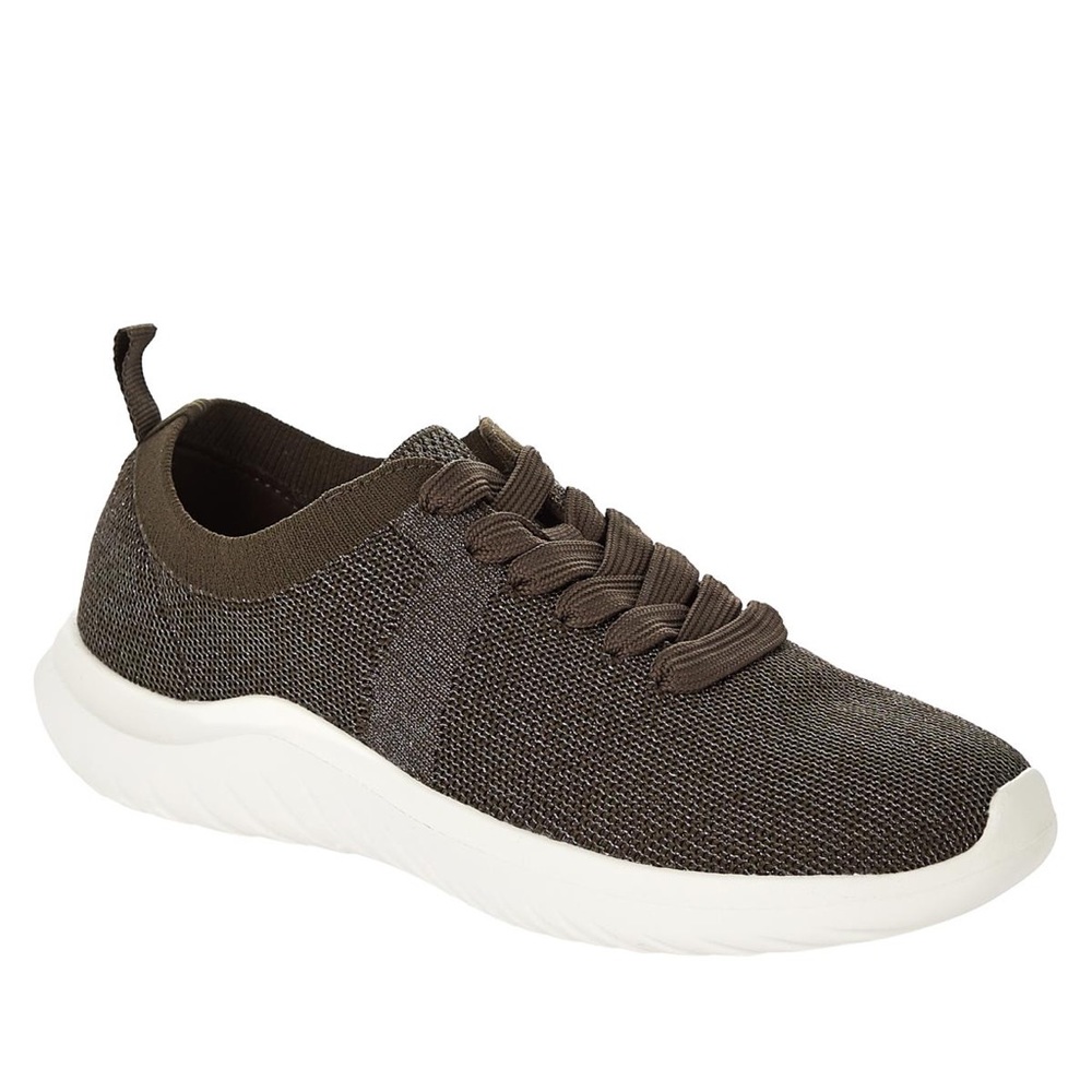 CLOUDSTEPPERS by Clarks Nova Glint Lace-Up Sneaker
